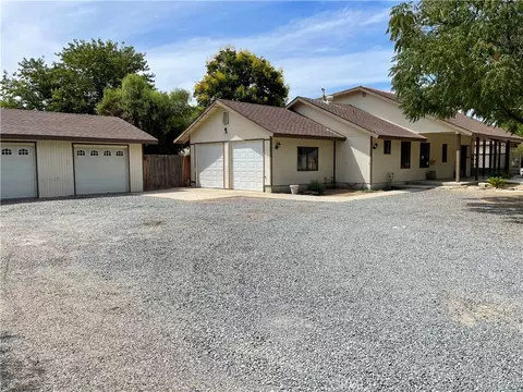 16395 Broadway St, Lake Elsinore, CA 92530