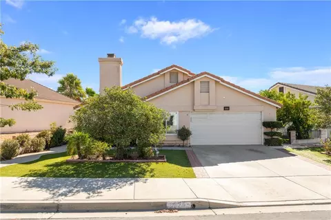 10676 Cherry Hills Dr, Cherry Valley, CA 92223