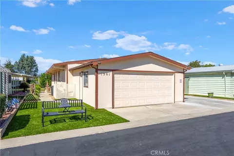 1301 Yellowood Dr, Hemet, CA 92545