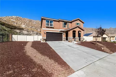 468 Qeweewish Ave, San Jacinto, CA 92582