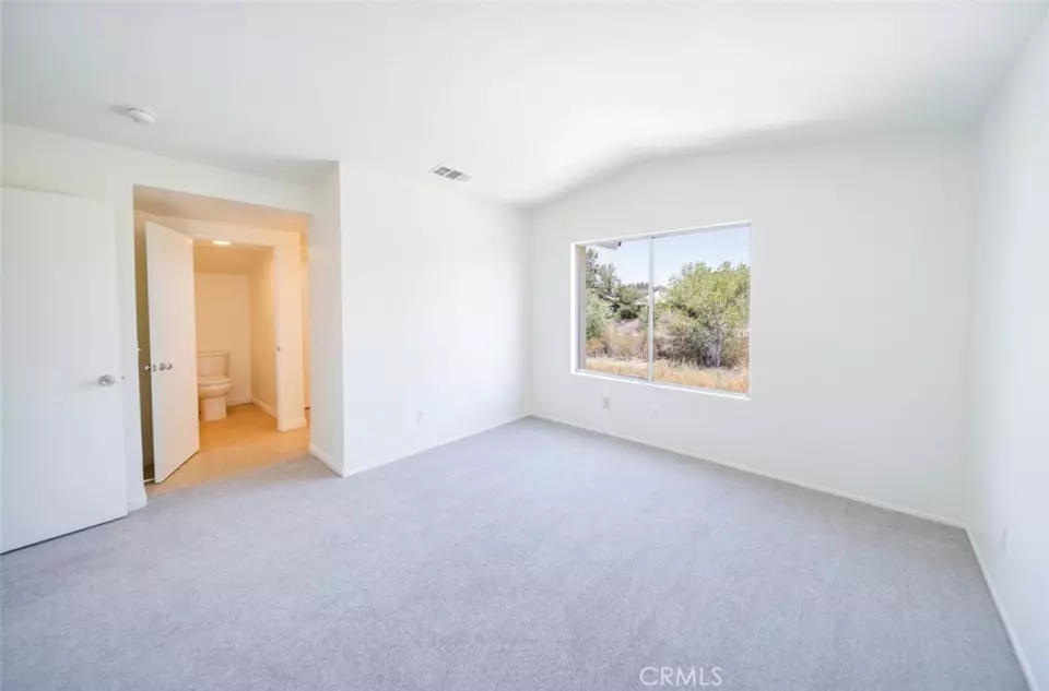 Bedroom - 27554 Parkside Dr, Temecula, CA 92591 photo 2 of 9