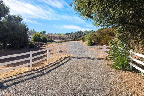 38563 Calle De Companero, Murrieta, CA 92562
