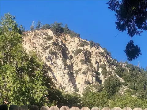 41424 Valley Of The Falls Dr, Forest Falls, CA 92339