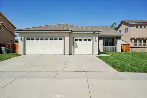 981 Cypress Dr, San Jacinto, CA 92583