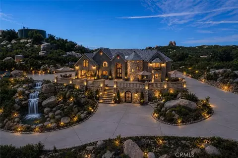 42125 Calle Paramo, Murrieta, CA 92562