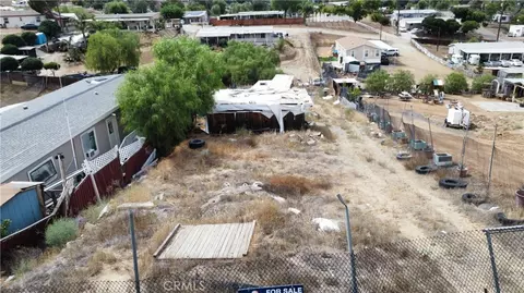 1 Kelly Ln, Homeland, CA 92548