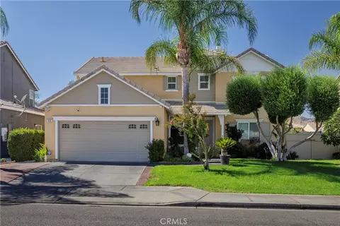 630 Drake Dr, San Jacinto, CA 92582
