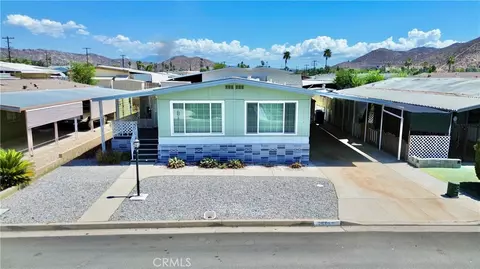 26080 Ivory Palm Dr, Homeland, CA 92548
