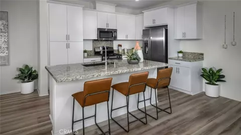 2456 Gunner Ridge Way, Rialto, CA 92377