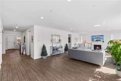 Entry Way - 30631 Mulberry Ct, Temecula, CA 92591 photo 2 of 10