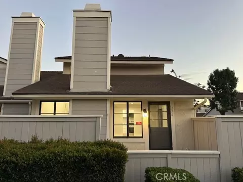 1700 W Cerritos Ave #216, Anaheim, CA 92804