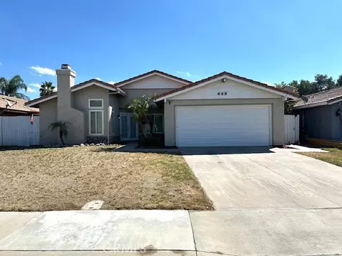 668 Kesha Ct, San Jacinto, CA 92583