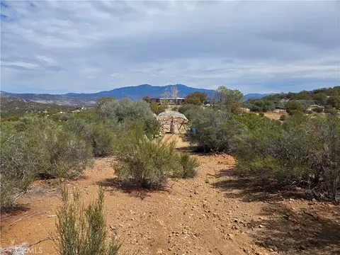 52 Trails End Ln, Anza, CA 92539