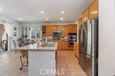 Kitchen - 41606 Slice Way, Temecula, CA 92591 photo 2 of 2