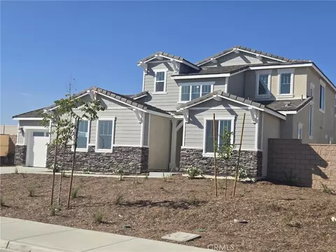 18364 Park Mountain Dr, Riverside, CA 92508