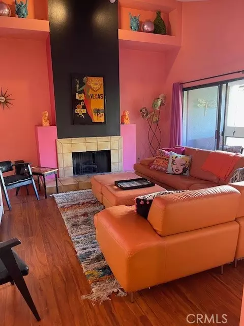 487 Village Sq W, Palm Springs, CA 92262