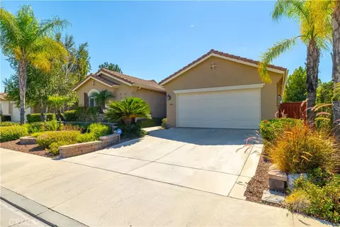 39483 Almaden Cir, Murrieta, CA 92563