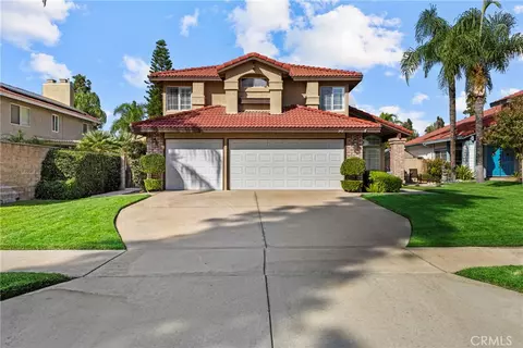 907 Knightsbridge Ln, Redlands, CA 92374