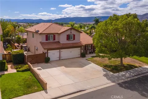 23513 Mountain Breeze Dr, Murrieta, CA 92562