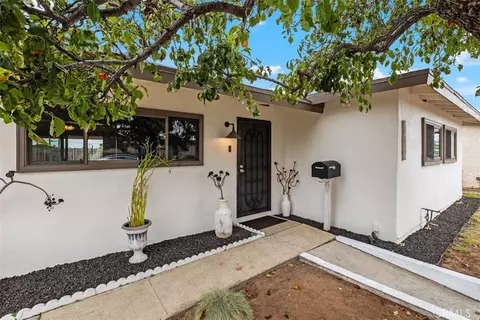 5302 Lehrer Dr, San Diego, CA 92117