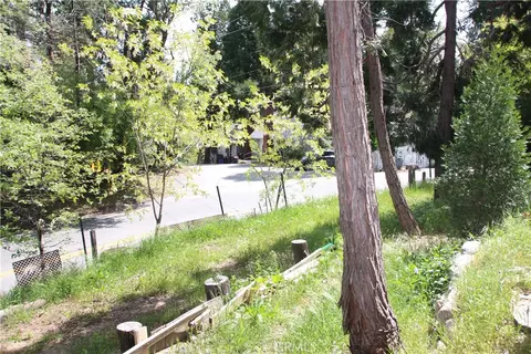 Exterior - 23370 Seeley Way, Crestline, CA 92325 photo 10 of 13