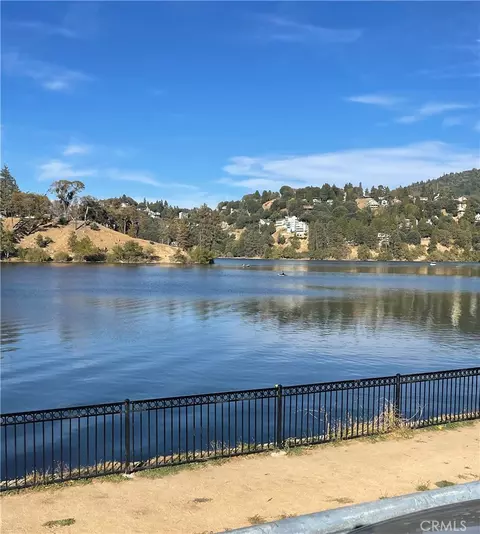23370 Seeley Way, Crestline, CA 92325