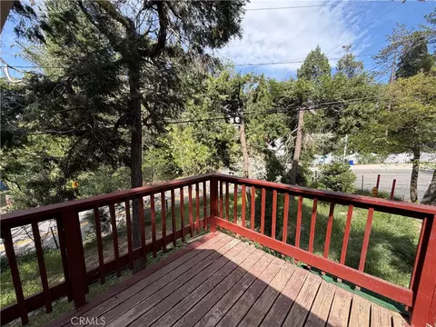 Exterior - 23370 Seeley Way, Crestline, CA 92325 photo 7 of 13