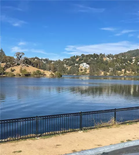 23370 Seeley Way, Crestline, CA 92325