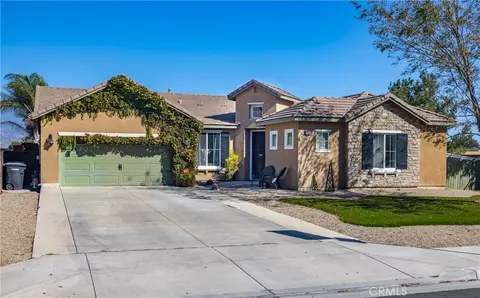1742 Caseros, San Jacinto, CA 92582
