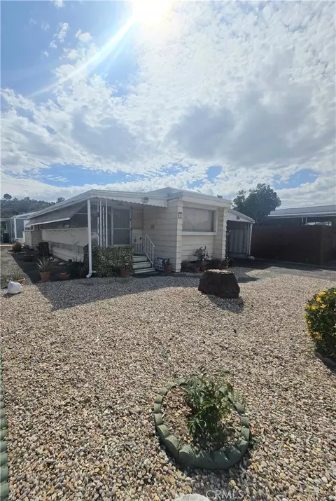 44725 State Highway 74 #4, Hemet, CA 92544