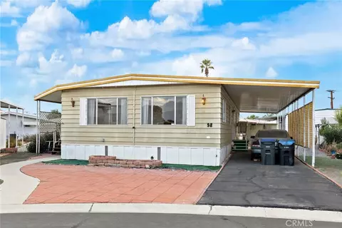 575 S Lyon Ave #98, Hemet, CA 92543