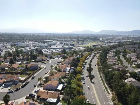 View/Area - 39779 Oak Cliff Dr, Temecula, CA 92591 photo 5 of 9