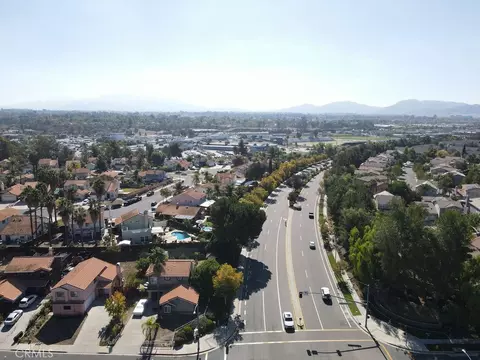 View/Area - 39779 Oak Cliff Dr, Temecula, CA 92591 photo 4 of 9