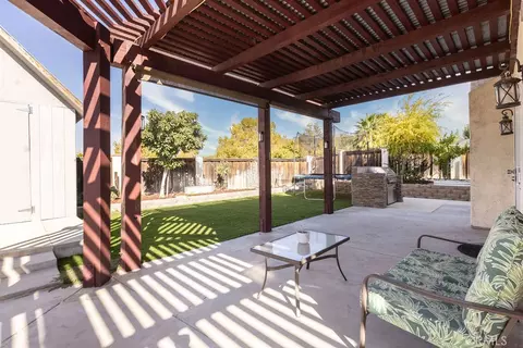 Exterior - 39779 Oak Cliff Dr, Temecula, CA 92591 photo 5 of 7