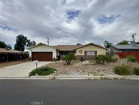 40520 Poppy Dr, Hemet, CA 92544