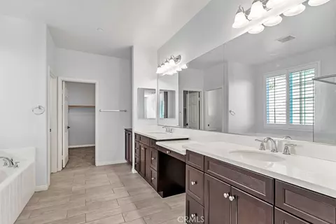 Bath - 24038 Montecito, Wildomar, CA 92595 photo 2 of 5