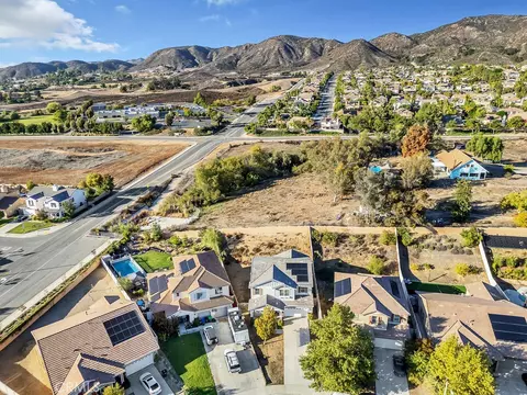 View/Area - 24038 Montecito, Wildomar, CA 92595 photo 5 of 9