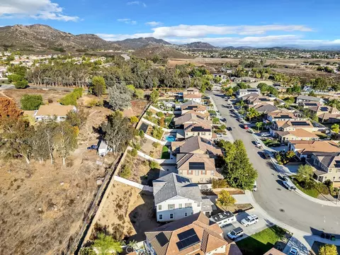 View/Area - 24038 Montecito, Wildomar, CA 92595 photo 7 of 9