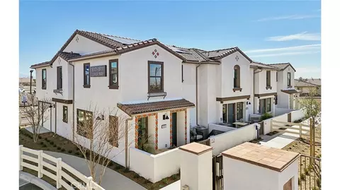 16190 Lumia Way, Fontana, CA 92336