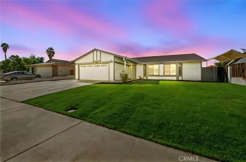 29527 Singing Wood Ln, Menifee, CA 92586