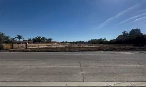 1105 Eaton Ave, Hemet, CA 92543