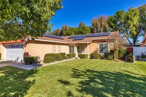 40597 Sunflower Rd, Murrieta, CA 92562