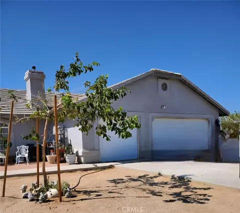 5877 Goss Rd, Phelan, CA 92371
