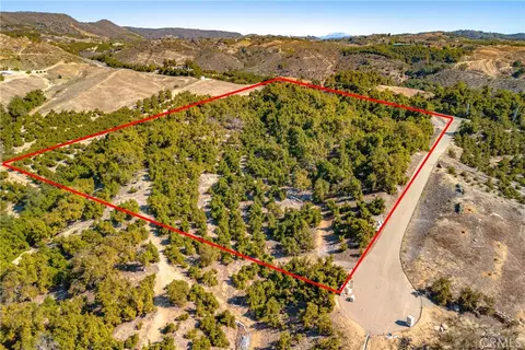 16 Camaron Rd, Temecula, CA 92590