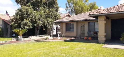 Exterior - 1484 Pepper Tree Dr, Hemet, CA 92543 photo 1 of 6