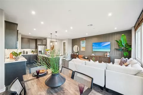 16051 Montenegro Ln, Fontana, CA 92336