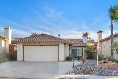 25047 Parkcrest Dr, Murrieta, CA 92562