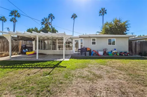 Exterior - 123 E Wilson, Orange, CA 92867 photo 5 of 6