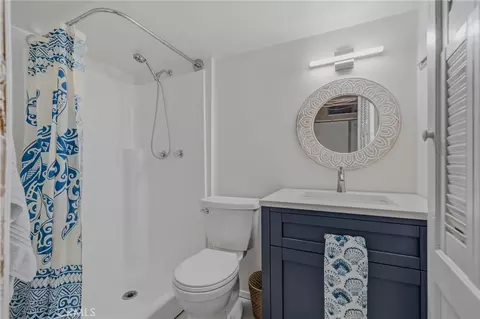 Bath - 1864 Winterwarm, Fallbrook, CA 92028 photo 5 of 5