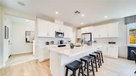 10871 Pala Bells St, Loma Linda, CA 92373